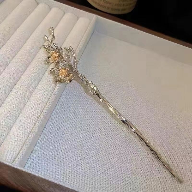 Palota-stílusú hajtű, ötvözet, szilva virág forma, téli 2023 kiadás