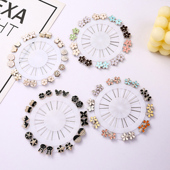 Broš, srcolikog oblika, dijamantima ukrašena, legura, Meiyun, originalni dizajn