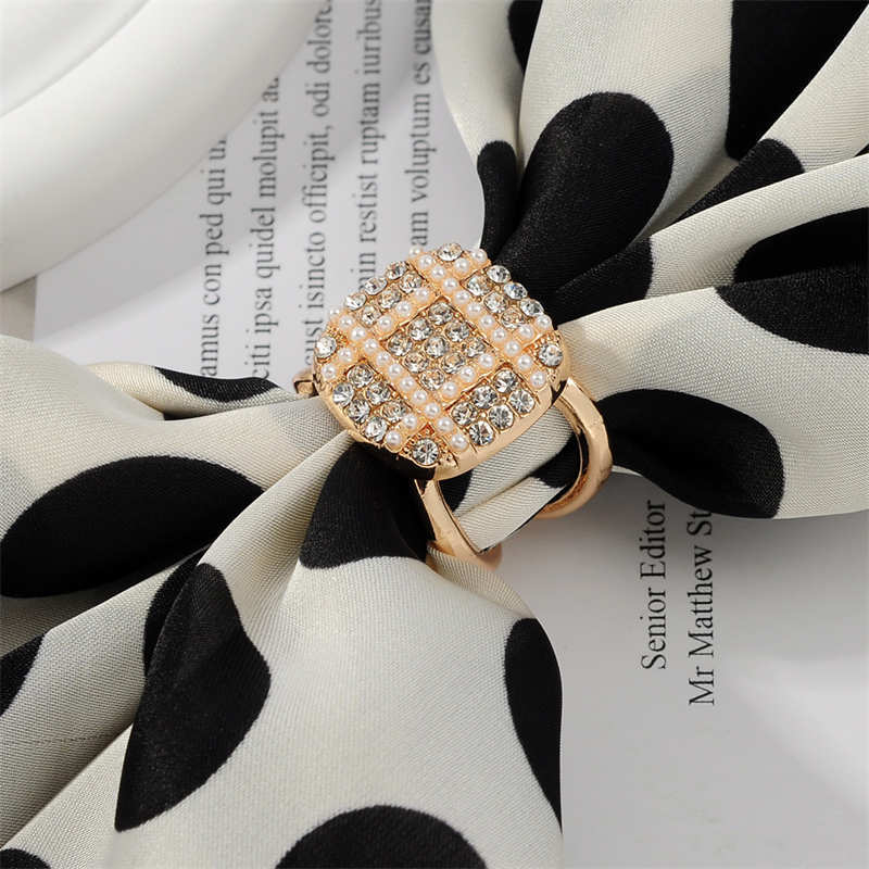 Šalles sprādze no zīda – tukša ģeometriska dubultā caurule, sakausējums, Japānas-Korejas stils, diamantmozaīka, elektroplatinga apdare, unisex