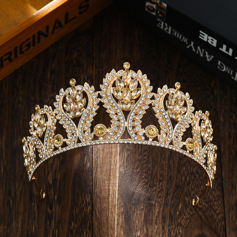 Barokna vjenčana tiara – legura, elektroplatiranje, ručno postavljeni dijamanti, kristalne mogućnosti, prilagodljivo (proljeće 2025)