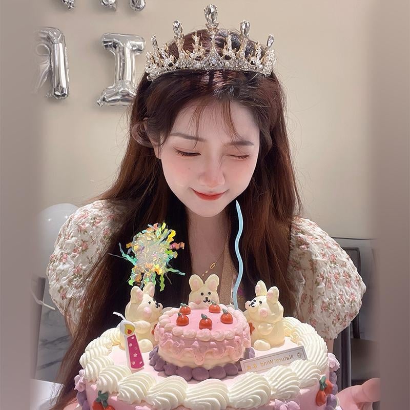 18. sünnipäeva tiara – Elegantne juuksekroon, sulam, mustrid rist/ kroon/ Rooma numbrid, kevad 2025