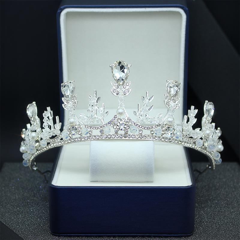 18. sünnipäeva tiara – Elegantne juuksekroon, sulam, mustrid rist/ kroon/ Rooma numbrid, kevad 2025