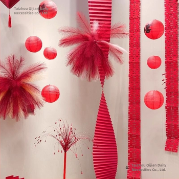 Karti baloni kāzu telpai dekorēšanai — karāšanās fonu fotogrāfijām, balons ar asti, balona veids: krītošā Zeme, bez zīmoga