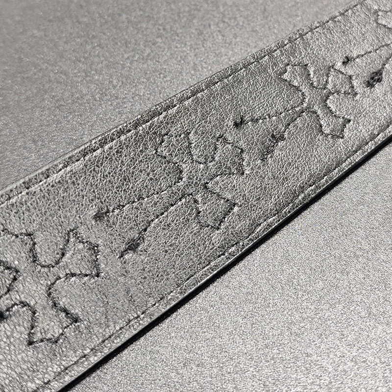 PU bőrből készült öv, ötvözet csattal, pattintós zár, szélesség 2-4 cm, Jacquard szövés és elektroplating