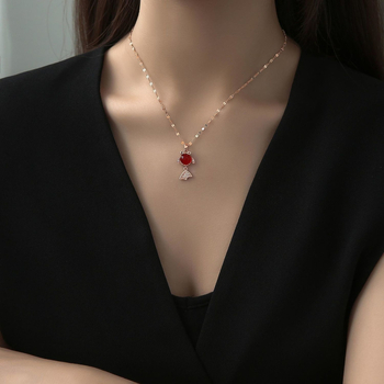 Висулка с лисица, ръчна изработка, природен стил, материал: друг, пролет 2025