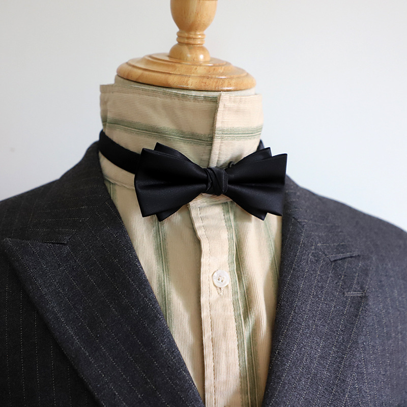 Papion cu floare pentru guler, stil coreean, pentru bărbați, papion plat, lățime ultra-îngustă, material poliester amestec, model monocrom, ambalaj independent