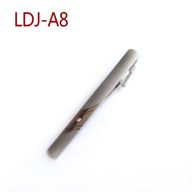 Kravatu klips no sakausējuma, elektroplātēts, burta motīvs, vīriešu aksesuārs