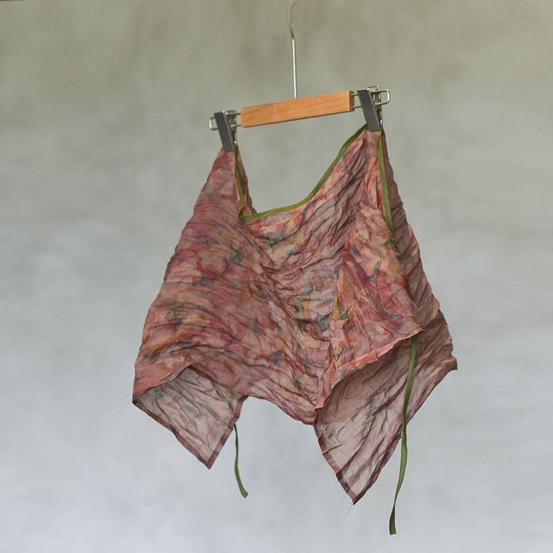 Jednodelna pregača s digitalnim otiskom na tkanini, pravokutni oblik, serija Mala pregača, ženski stil književnost i umjetnost