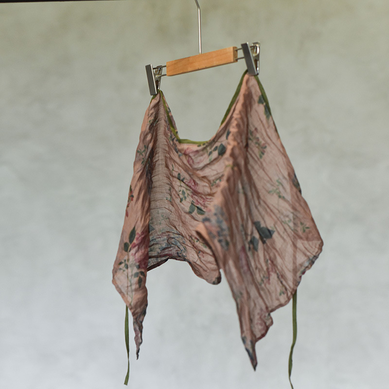 Jednodelna pregača s digitalnim otiskom na tkanini, pravokutni oblik, serija Mala pregača, ženski stil književnost i umjetnost