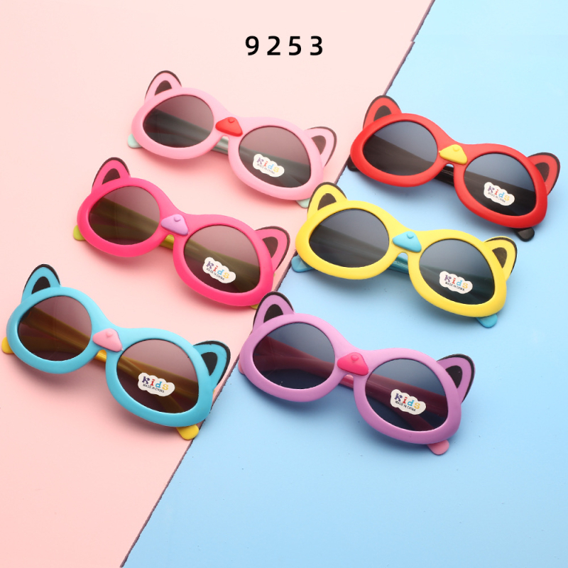 Dječje sunčane naočale Cat-Eye, polarizirane, UV 390, pun okvir, leće AC, model 82006