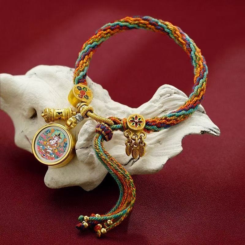 Etno stiliaus rankų darbo unisex apyrankė iš virvės su Thangka motyvu, 2024 m. pavasario leidimas, individualiai supakuota