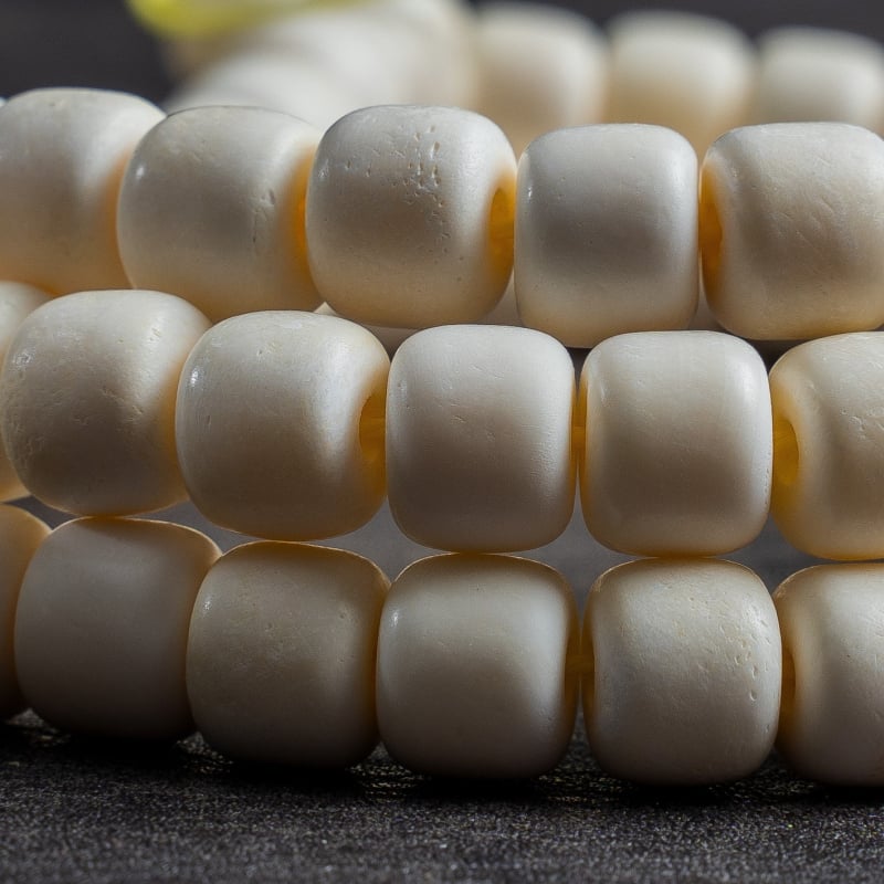 Tevecsont gyöngyökből készült karkötő, etnikus stílusú, uniszex, geometriai gravírozás, 108 gyöngy