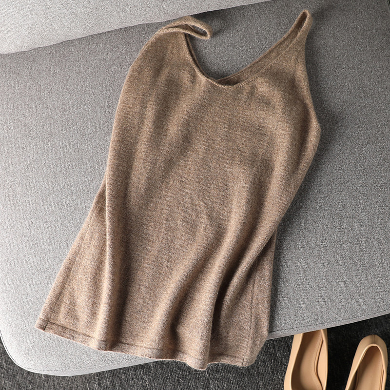 Sieviešu vilnas adīta camisole ar V kaklu, dubulti siksnas, šaurais siluets, ziemas sezona