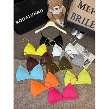 Kamisole ar trijstūra krūtiņām, šaurs griezums, kokvilna 95%+, sieviešu vasaras top 2025