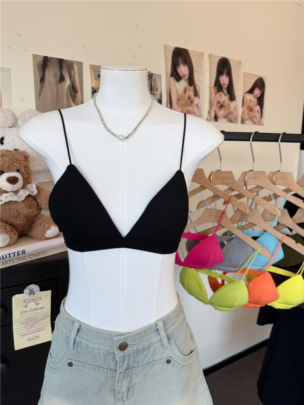 Kamisole ar trijstūra krūtiņām, šaurs griezums, kokvilna 95%+, sieviešu vasaras top 2025