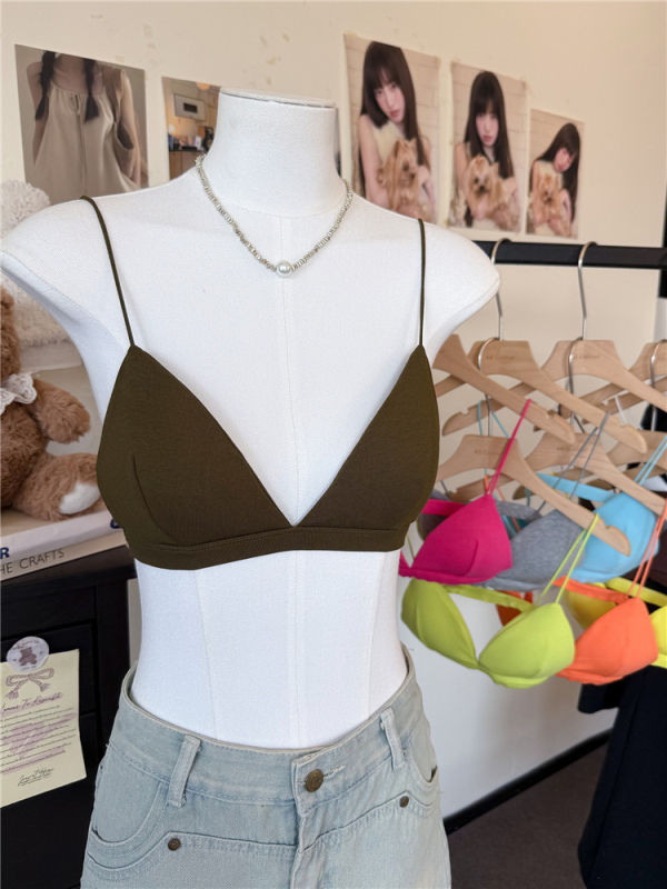 Kamisole ar trijstūra krūtiņām, šaurs griezums, kokvilna 95%+, sieviešu vasaras top 2025