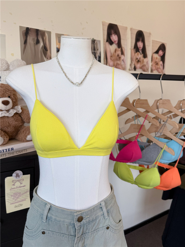 Kamisole ar trijstūra krūtiņām, šaurs griezums, kokvilna 95%+, sieviešu vasaras top 2025