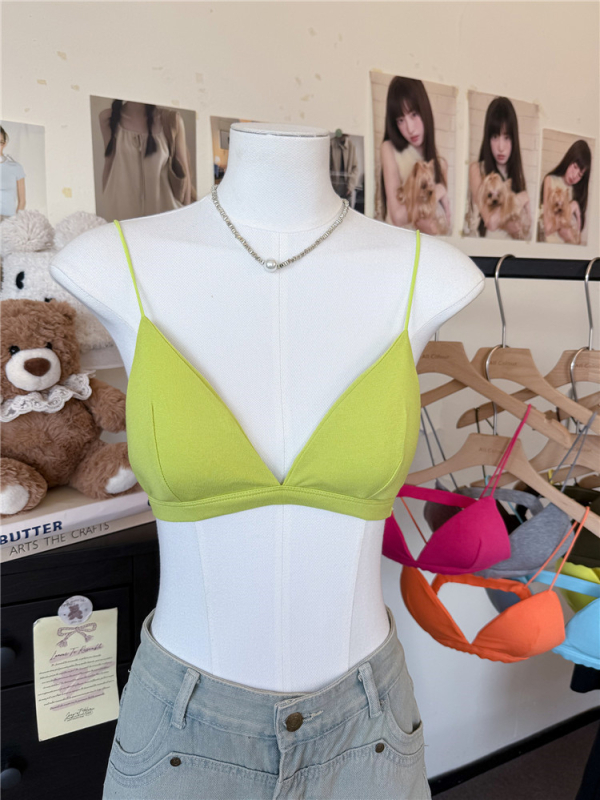 Kamisole ar trijstūra krūtiņām, šaurs griezums, kokvilna 95%+, sieviešu vasaras top 2025