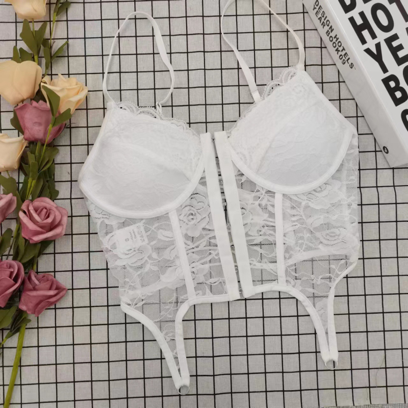 Naisen čipkasti camisole s V-izrezom, prozirni čipkasti detalji, krížni sling remenice, poliester, 141–160 g/m2