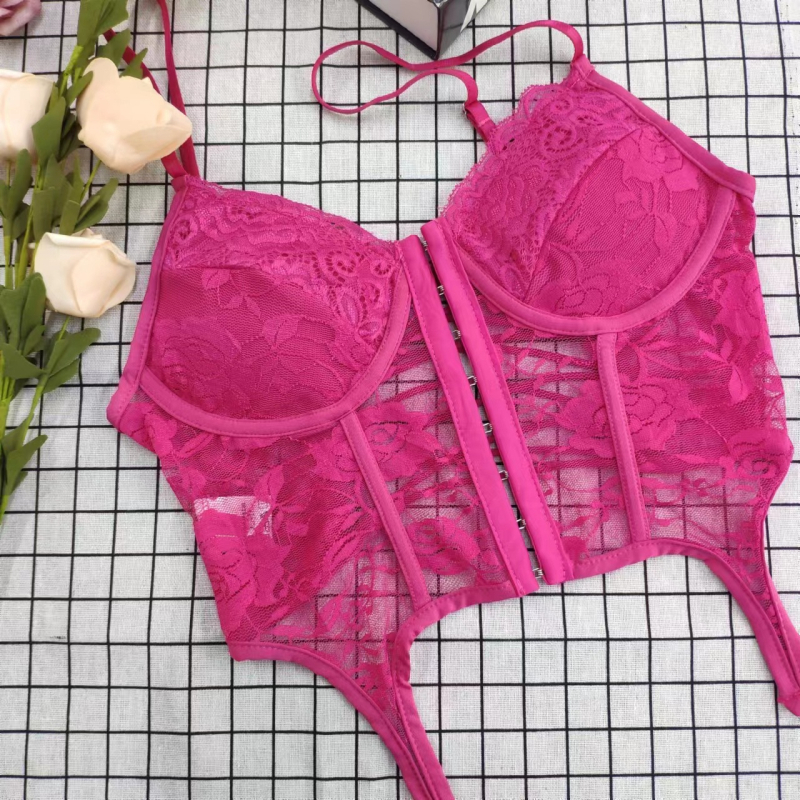 Naisen čipkasti camisole s V-izrezom, prozirni čipkasti detalji, krížni sling remenice, poliester, 141–160 g/m2