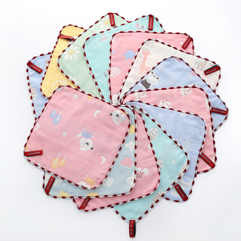 Baba pamut hatszlayer géz kendő, négyzet alakú, cartoon mintával, 22 g, 95% pamut