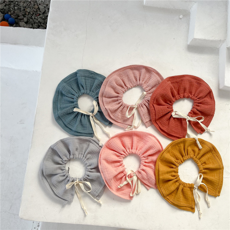 Csecsemő bavetta – 95% pamutból, 360° védelem a hányás ellen, állítható kötő, nedvszívó