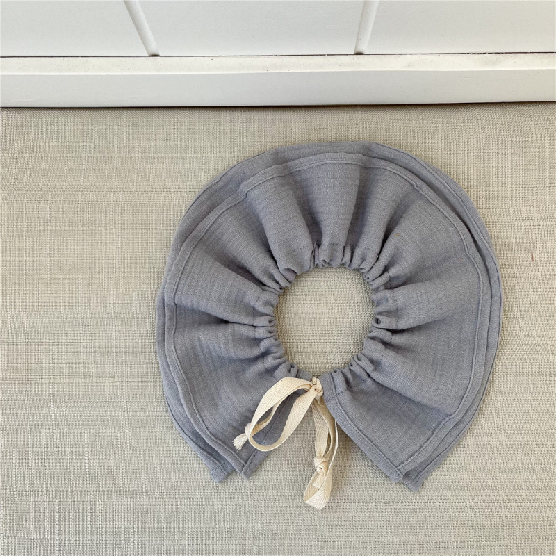 Csecsemő bavetta – 95% pamutból, 360° védelem a hányás ellen, állítható kötő, nedvszívó