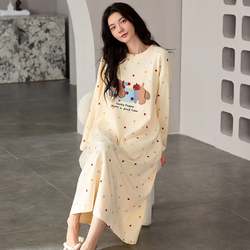 Noćna haljina od elastičnog pamuka, pull-over stil, dugi rukavi, srednje duljine suknja