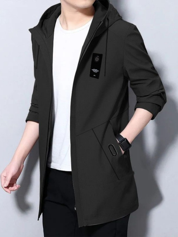 Paltis ar kapuci, stāvošā apkakle, priekšējais rāvējslēdzējs, biezs materiāls, poliestera odere