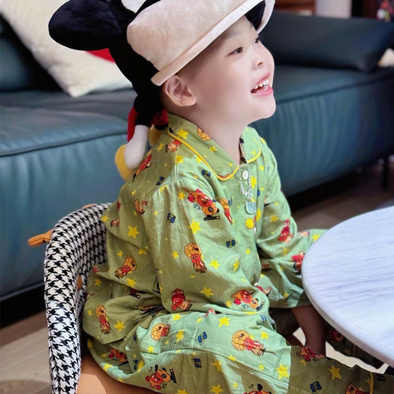 Vaikų medvilnės kardigano komplektas Korėjietiško stiliaus - unisex, 100% medvilnė, animacinis piešinys.