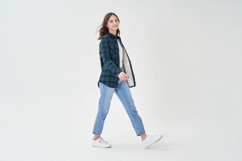 Vaikų marškiniai su languotu raštu, stovinčio kaklo, ilgomis rankovėmis, 100% medvilnė, tinka žiemai ir rudeniui