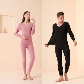 Neatkarīgi no dzimuma termālais apģērbu komplekts ar fleece odere, augšdaļai ar apaļu kaklu un biksēm, cieši pieguļošs, elastīgs, auduma biezums 201–250 g/m², poliesters