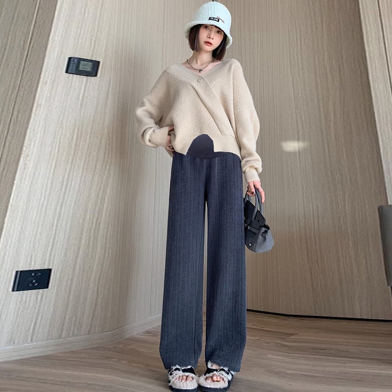 Πλεκτές εγκυμοσύνης φαρδιές παντελόνες για φθινοπωρο-χειμώνα, με υψηλή μέση και στήριξη κοιλιάς, χαλαρή ίσια γραμμή, μίγμα πολυεστέρα-βισκόζη (70–80% πολυεστέρας, 20–30% βισκόζη).