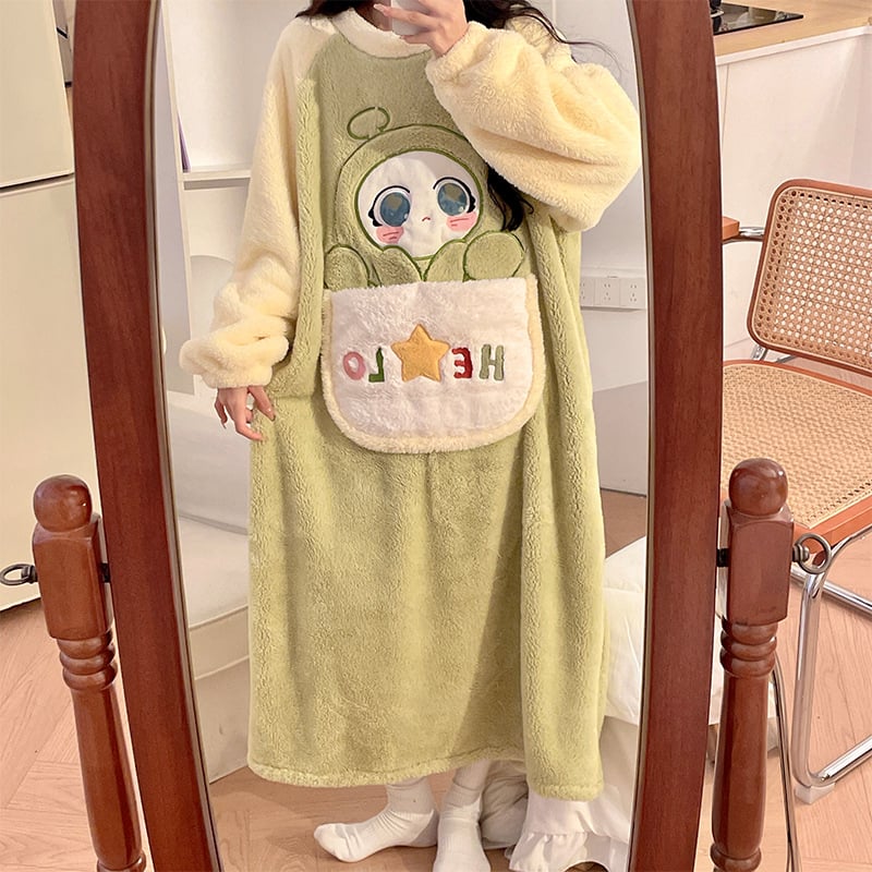 Nakts kleita ziemas korāļa plīša audumā, bieza, grūtniecēm, apaļš kakla izgriezums, garas piedurknes