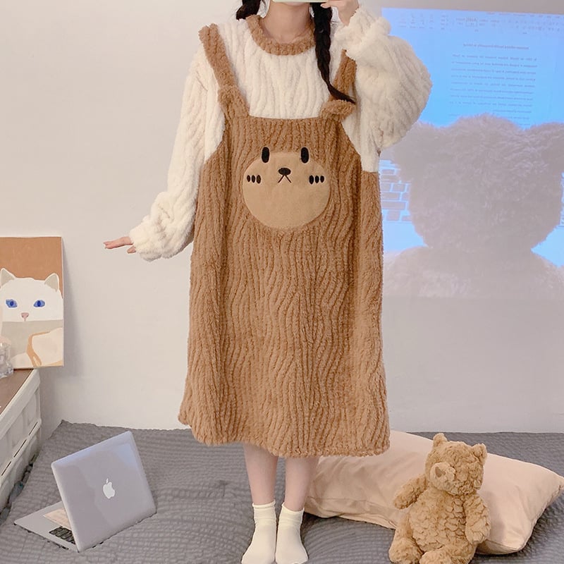 Nakts kleita ziemas korāļa plīša audumā, bieza, grūtniecēm, apaļš kakla izgriezums, garas piedurknes