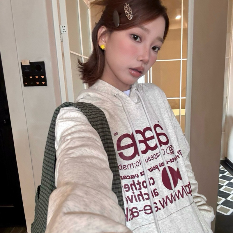 Худи с принт на букви, памучна материя, свободна кройка, средна дължина