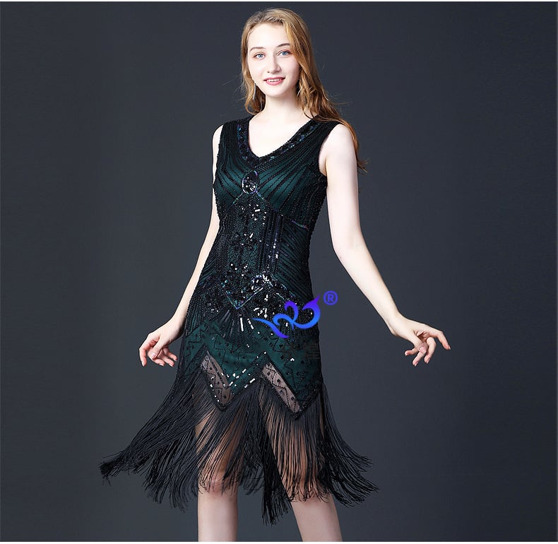 Tikitud flitter-kleit, midi pikkus, varrukateta, sügav V-kaelus, slim lõige, polüester