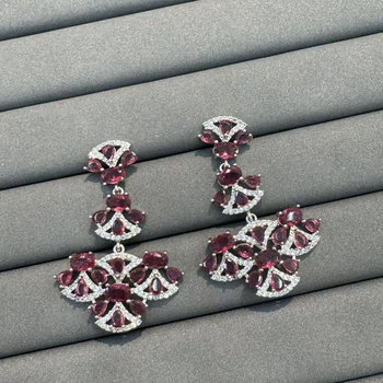 Cercei inimă, cupru placat cu aur, micro pavé, finisaj electroplating, știft din argint 925, stil lux lejer (Material: Cupru placat cu aur; Formă: inimă; Tehnologie: electroplating; Știft: argint 925; Stil: lux lejer)