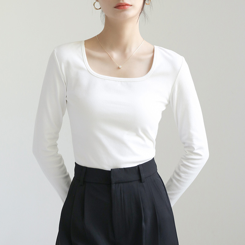 Тениска с дълги ръкави, квадратна яка, стегната кройка, 90–95% памук, нормална дължина 50–65 см