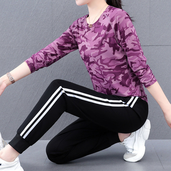 Женска тениска с дълги ръкави, полиестер/спандекс смес, свободна кройка, кръгло деколте, без гладене