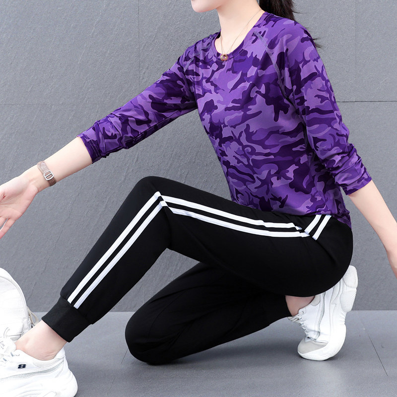 Женска тениска с дълги ръкави, полиестер/спандекс смес, свободна кройка, кръгло деколте, без гладене