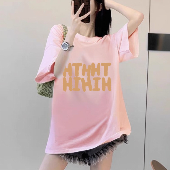 Дамски T‑шърт с къс ръкав, свободна кройка, аниме принт, плат млечен шёлк, стил пуловер, ежедневен (Плат: млечен шёлк; Принт: аниме; Стил: пуловер, ежедневен; Версия: свободна; Яка: кръгла)