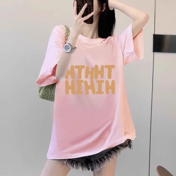 Дамски T‑шърт с къс ръкав, свободна кройка, аниме принт, плат млечен шёлк, стил пуловер, ежедневен (Плат: млечен шёлк; Принт: аниме; Стил: пуловер, ежедневен; Версия: свободна; Яка: кръгла)