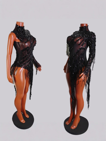 Прозрачна мрежеста рокля с ресни и кристали, еднорамен сценичен костюм за латински танци; Материя: мрежа; Спандекс 50–70%; Ръкав: едно рамо; Печат/боядисване