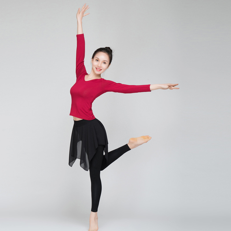 Sieviešu mugurai atvērtu topu modernā deju stilā – modālais audums, vienkrāsains raksts, piemērots latīņu un etniskajām dejām, pieaugušajiem