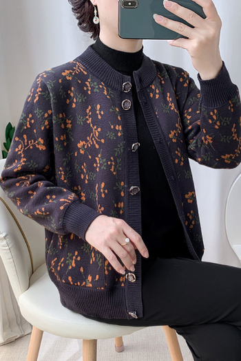 Vecāku sieviešu kardigans, pavasaris 2025 adījums, PVC pamatmateriāls līdz 30%, citi materiāli 30–50%, literāri retro stils, kakla uzlīme.