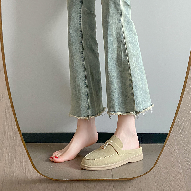 Naiste mokassiinid kutside ja kinnitusega, mikrofiiber ülemine, kummist talla, madal kand 3–6 cm