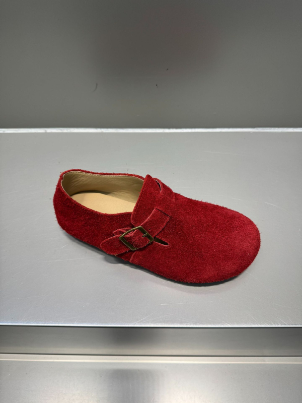 Ženske loaferice s retro stilom, gornji dio od prvog sloja teleće kože, zaobljeni vrh, slip-on zatvaranje