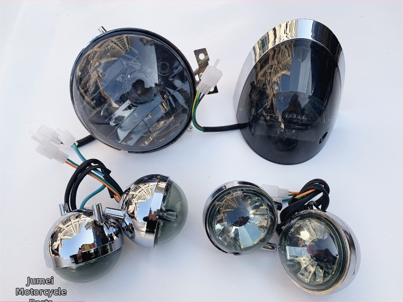 Turtle King elektrilise jalgratta valgustuskomplekt: ees tuli, ees ja taga signaalid, taga tule korpus läbipaistvalt tumeda kattega – OEM, ühilduv teiste mudelitega