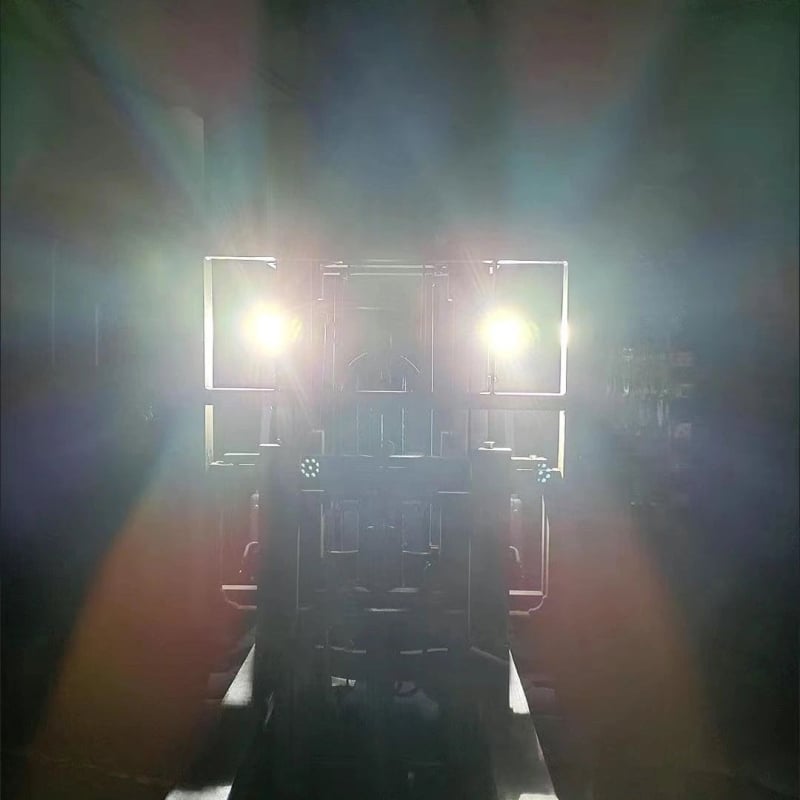 Priekšējā LED gaisma celtnei, 12V/24V prožektors